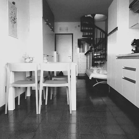 Vista Faro, Zona Faunistica E Mare Apartament *